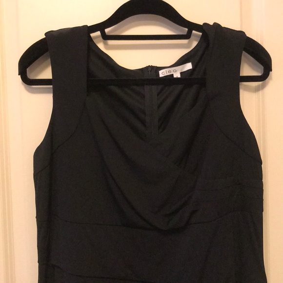 Slimming black Dress - Picture 2 of 6